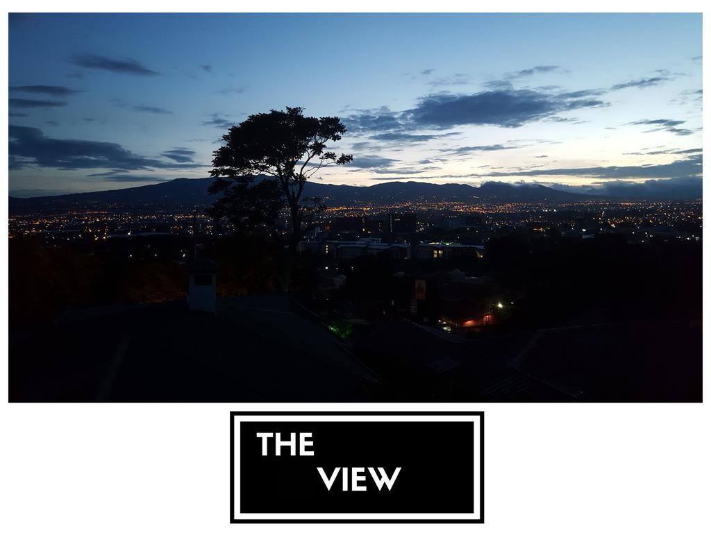 Out Of Bounds Boutique Hotel サンホセ エクステリア 写真